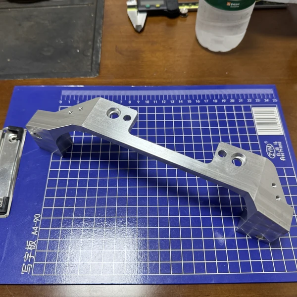 CNC milled bracket or fixture plate — case studies collection