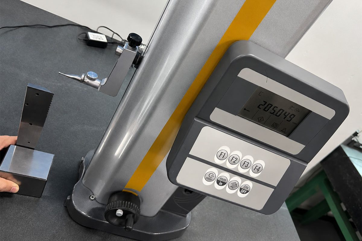 Dimensional inspection with measuring instruments at Meili Machining