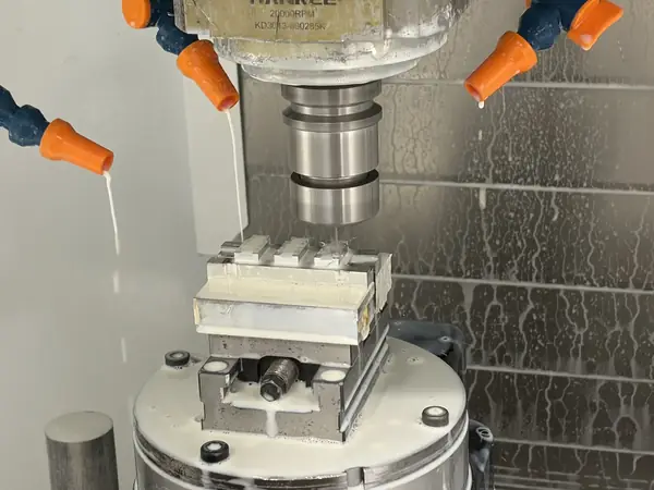 3+2 machining in the Meili factory